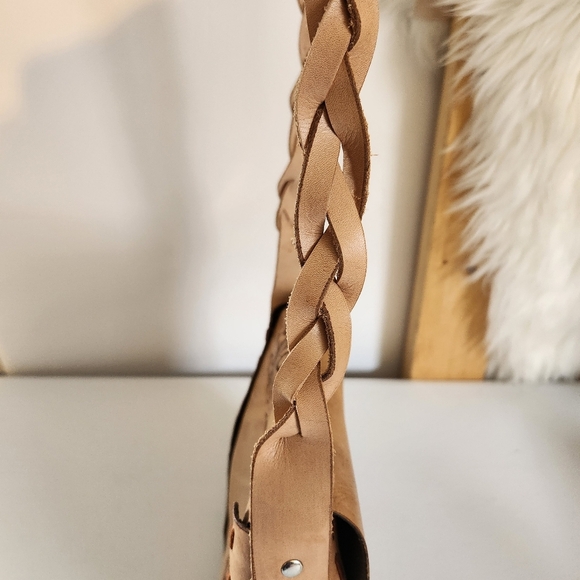 Vintage 1970s Tooled Acorn Leather Shoulder Bag Purse Boho Hippie Festival 70s - Picture 9 of 13